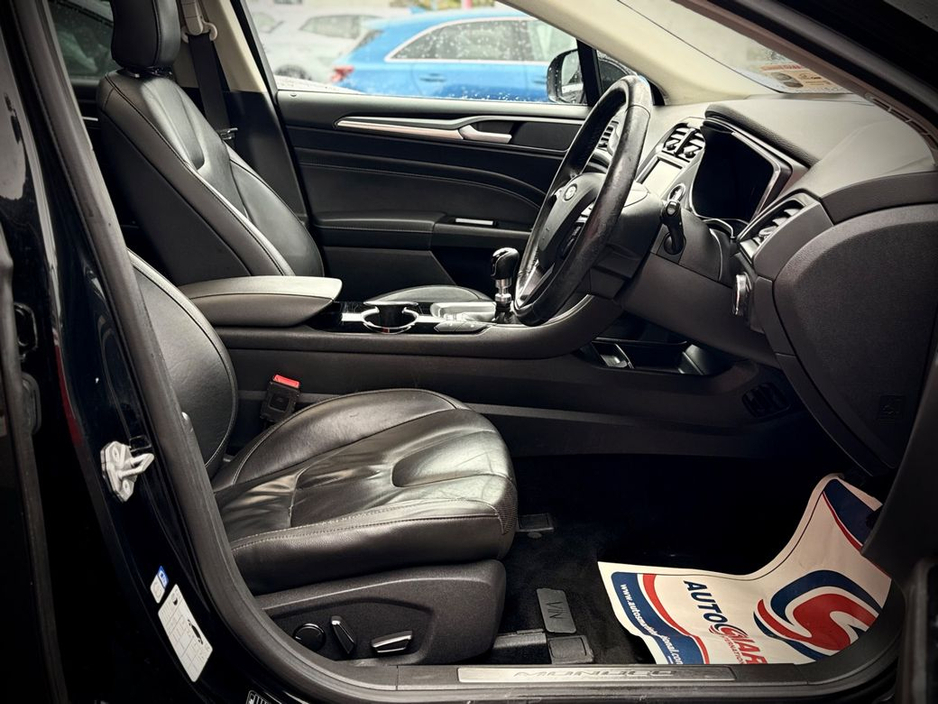 2016 Ford Mondeo - image 9