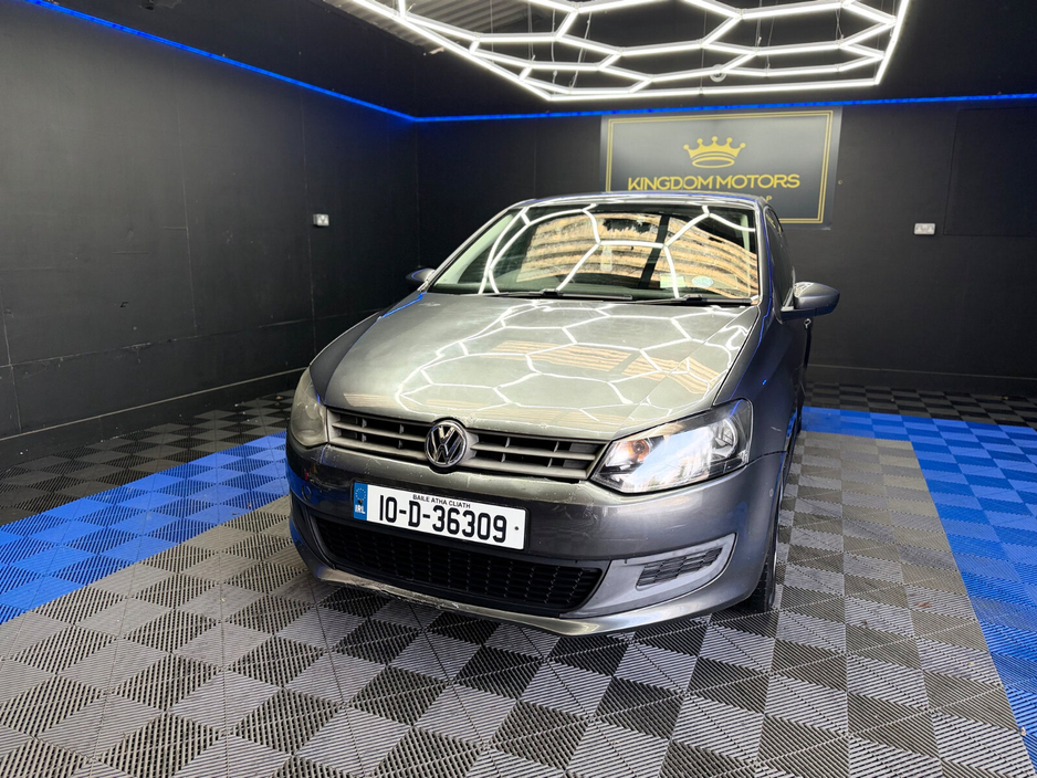 2010 Volkswagen Polo - image 5