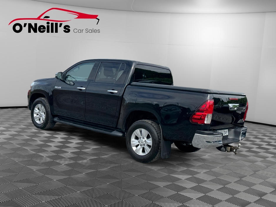 2020 Toyota Hilux DOUBLE CAB SR5 4DR #224 €23,999