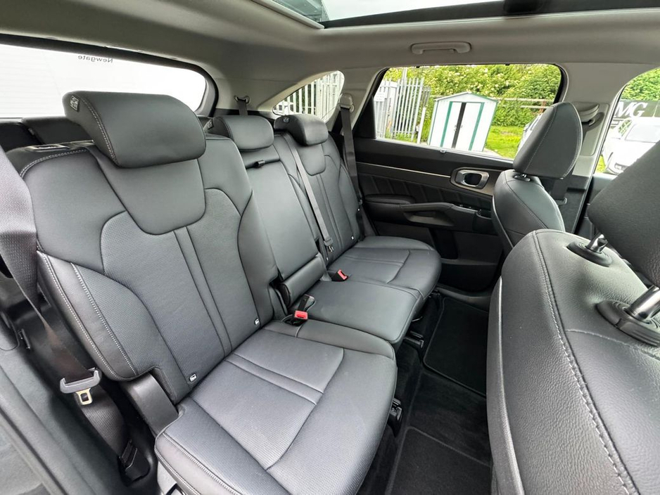 2025 Kia Sorento PHEV PE SEM 5DR AUTO €61,950