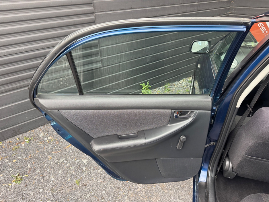 2006 Toyota Corolla - image 14