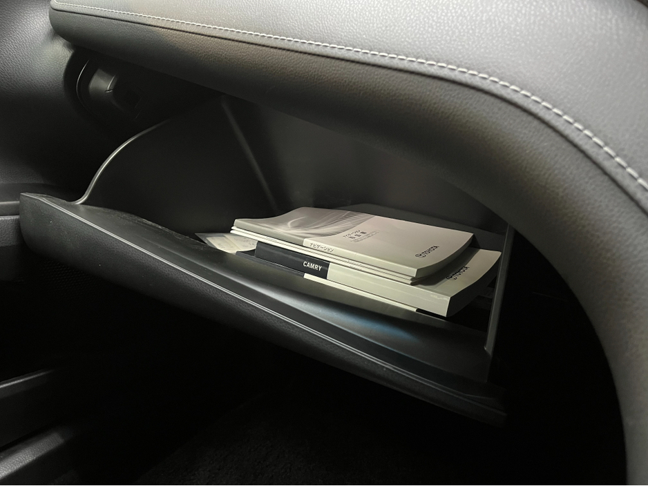 2021 Toyota Camry €27950 2021 TOYOTA CAMRY WS 2.5 AUTOMATIC / CRUISE CONTROL / 360° PARKING CAMERA / ELECTRIC HEATED SEATS / PADDLE SHIFTERS AND MORE €27,950