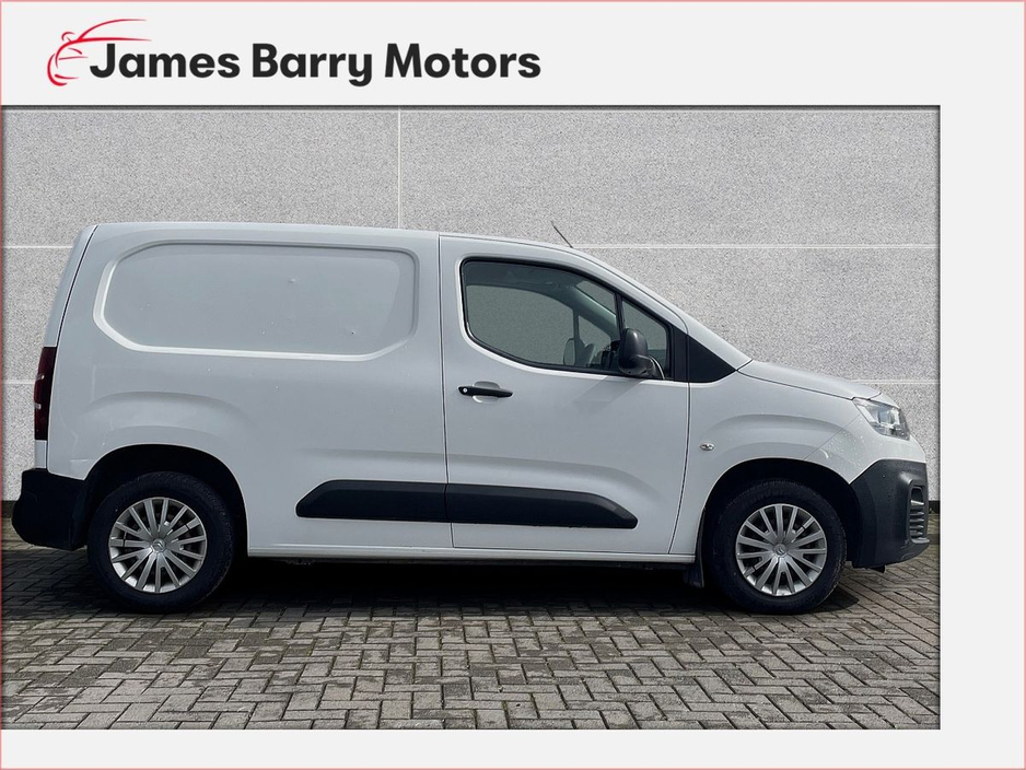 2019 Citroen Berlingo - image 23