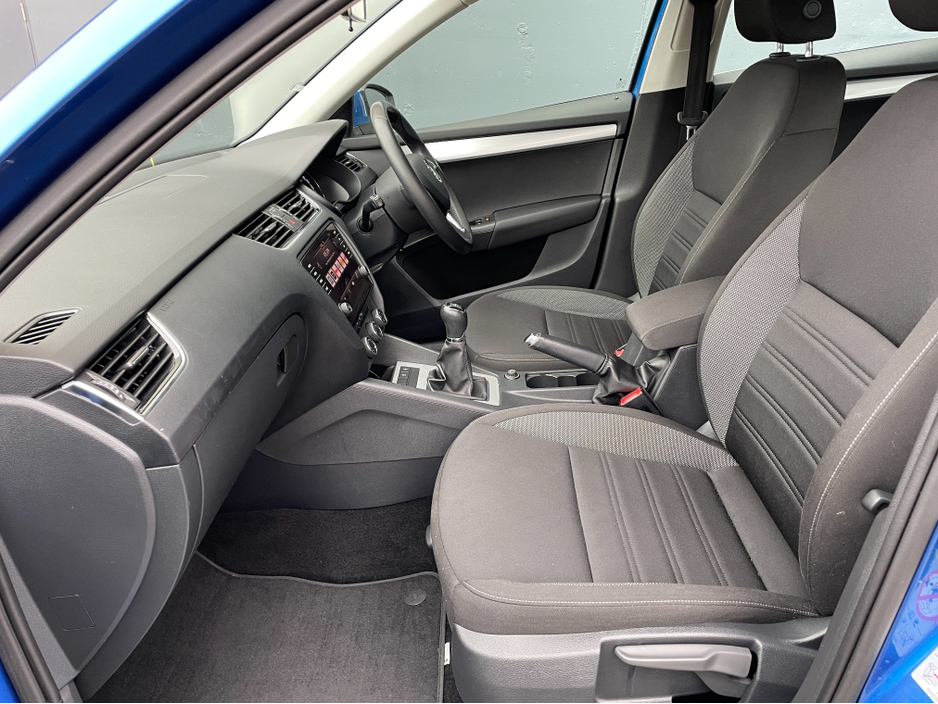 2017 Skoda Octavia - image 7