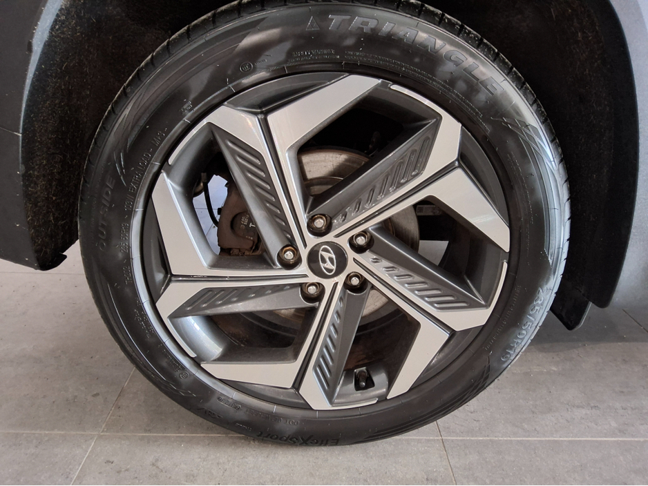 2021 Hyundai Tucson - image 7