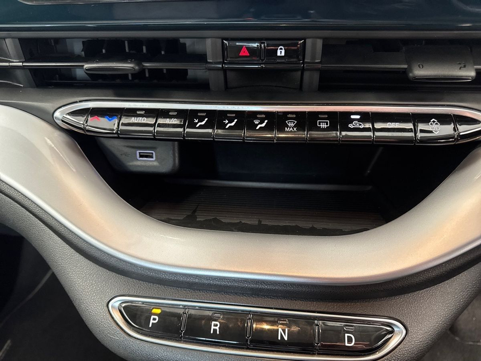 2022 Fiat 500 - image 18