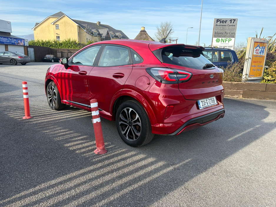 2022 Ford Puma - image 5