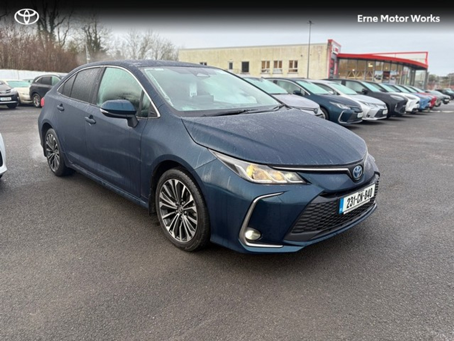 2023 Toyota Corolla COROLLA LUNA SPORT SALOON €28,450