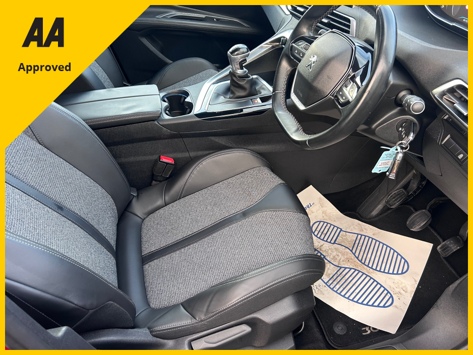 2019 Peugeot 3008 2019 PEUGEOT 3008 1.2 PETROL LOW KMS €16,950