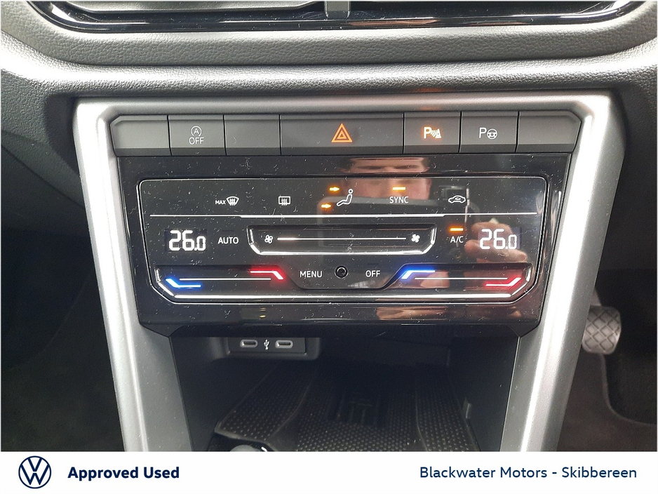 2026 Volkswagen T-Roc - image 19