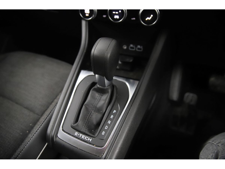 2023 Renault Captur - image 18