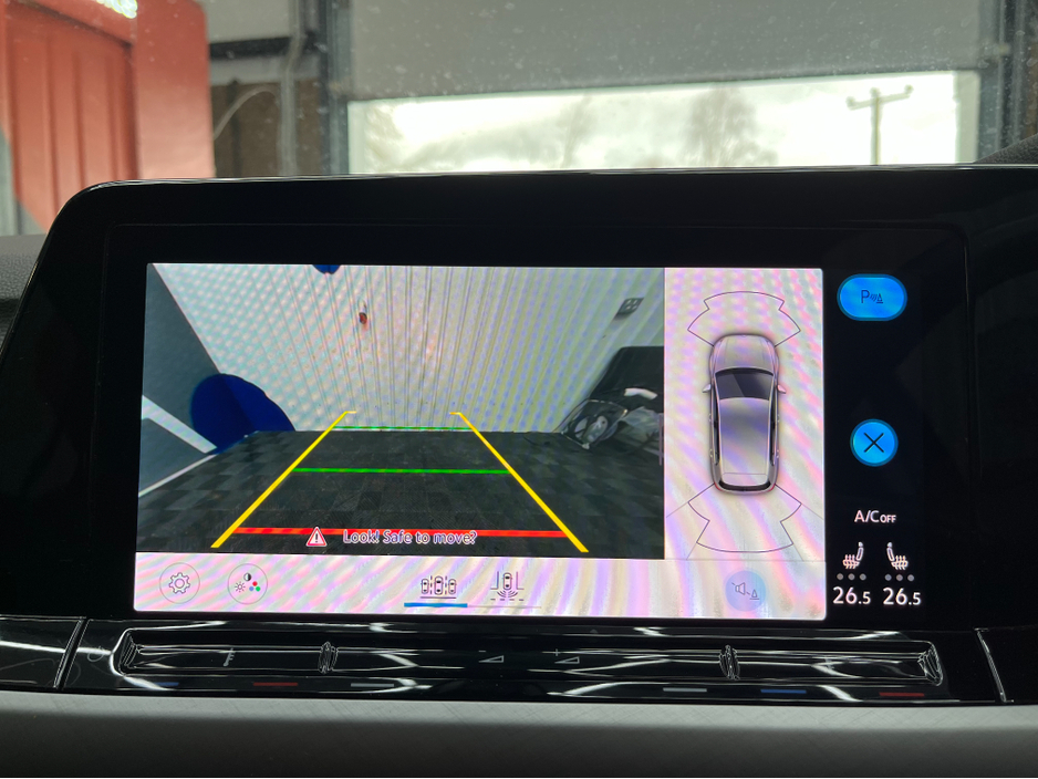 2024 Volkswagen Golf - image 20