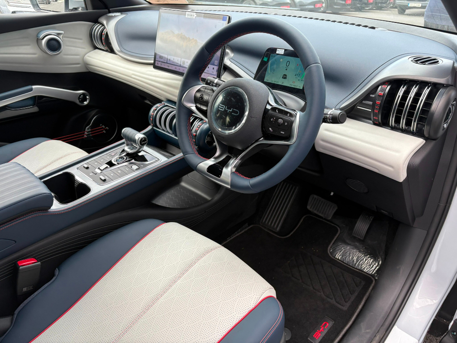 2025 BYD ATTO 3 Comfort 60.5kWh €37,995