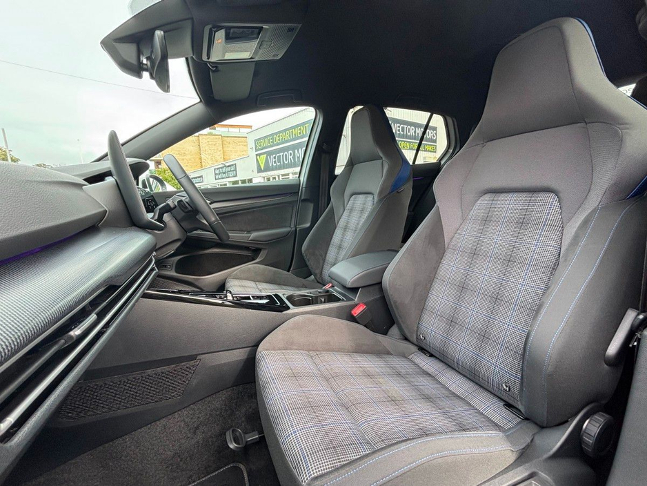 2025 Volkswagen Golf GTE TSI MK 8.5 LONGER RANGE €41,995