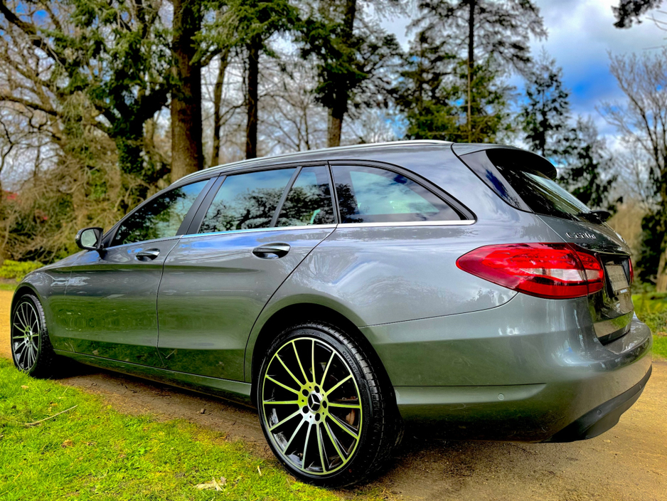 2018 Mercedes-Benz C Class - image 39
