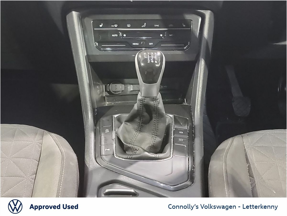 2024 Volkswagen Tiguan - image 9