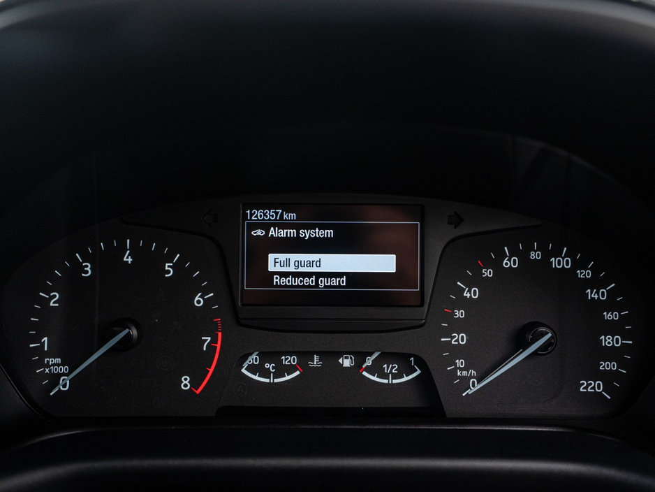 2020 Ford Fiesta - image 25