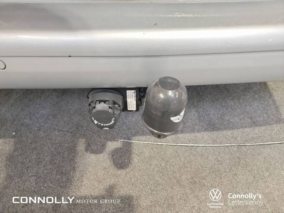 2024 Volkswagen Transporter - image 12