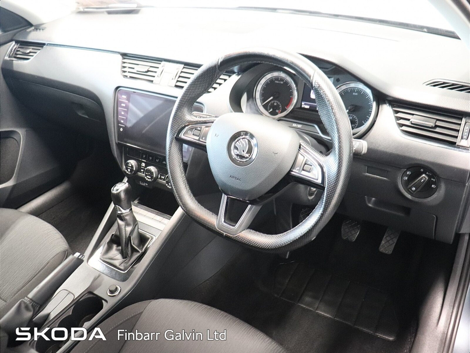 2018 Skoda Octavia - image 8