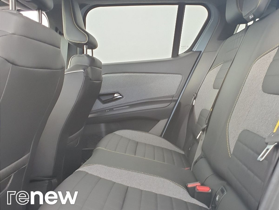 2025 Renault 4 - image 11