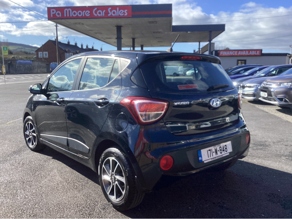 2017 Hyundai i10 - image 6