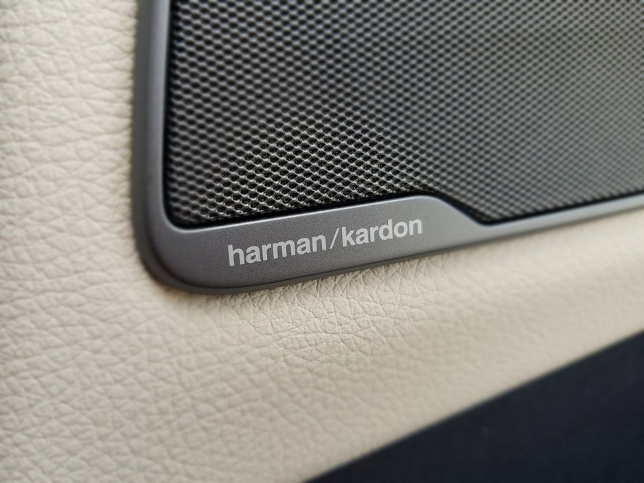 2024 BMW 5 Series - image 22