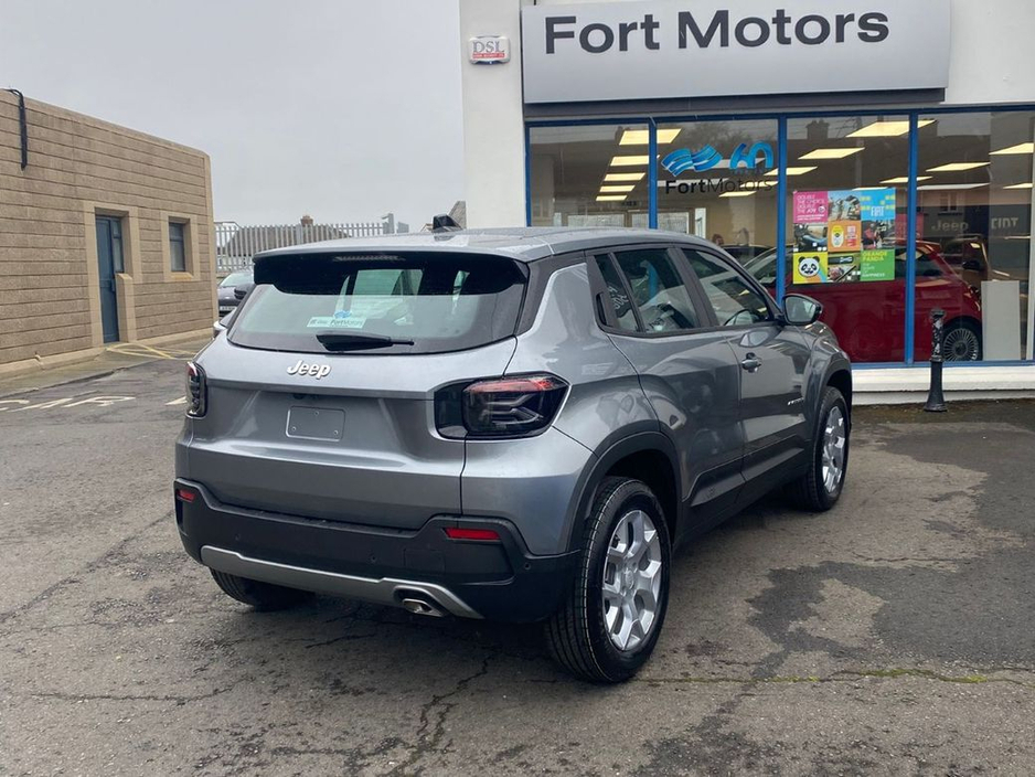 2026 Jeep Avenger - image 5