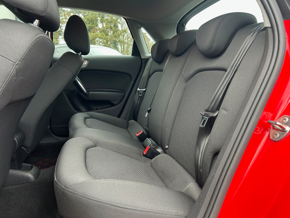 2014 Audi A1 - image 10