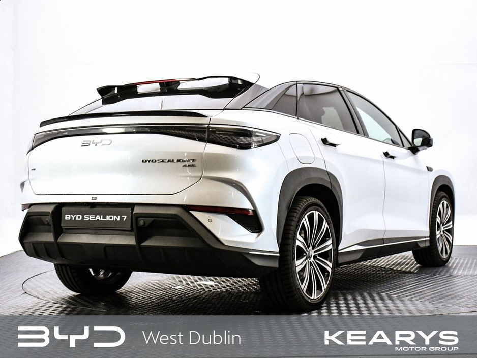 2026 BYD Sealion 7 Order your 261 Sealion 7 Design Indigo Grey today!