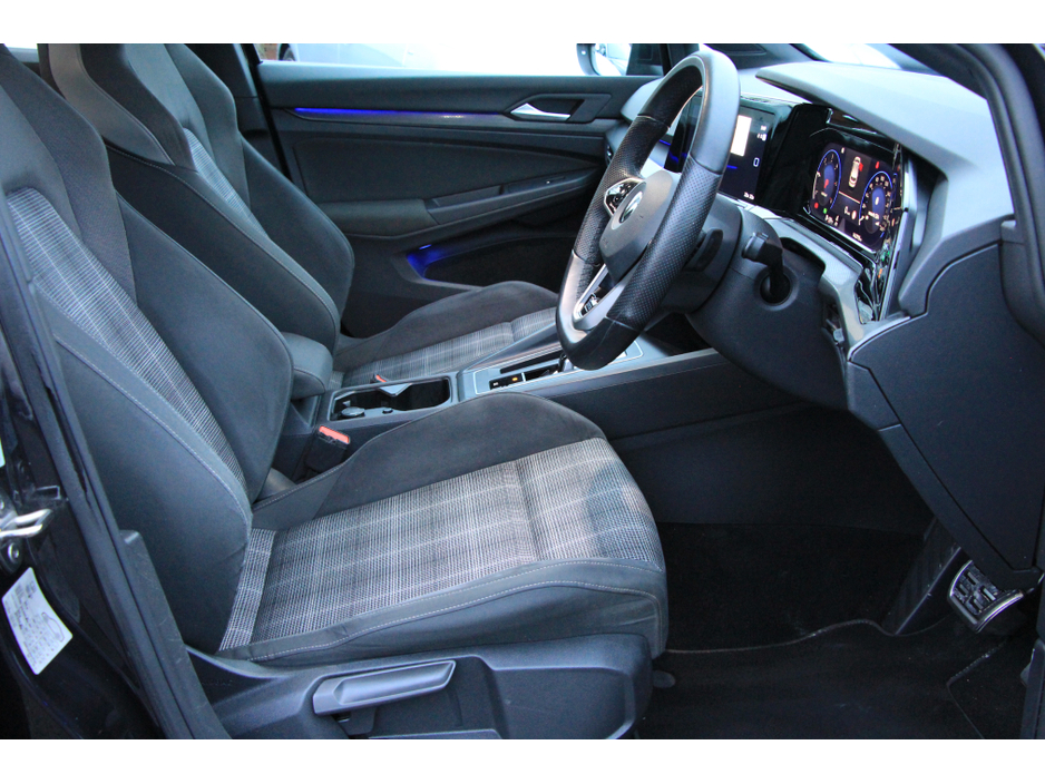 2022 Volkswagen Golf GTD 200Bhp DSG * Winter Pack €30,950