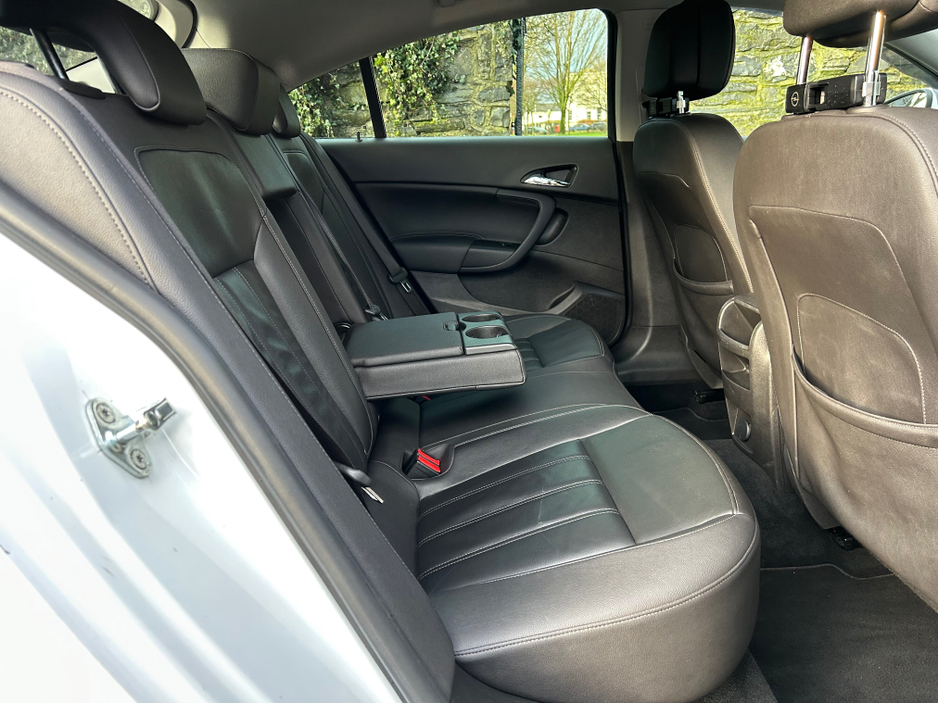 2017 Opel Insignia LEATHER INTERIOR PARKING CAMERA SAT NAV 1.6 CDTI 136PS €7,495