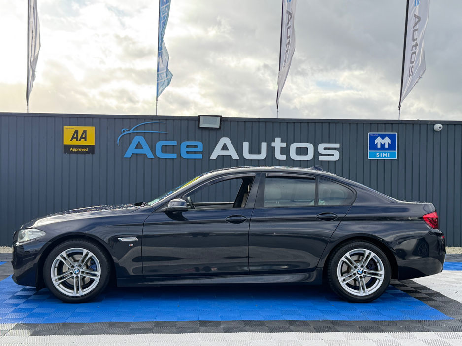 2016 BMW 5 Series - image 4