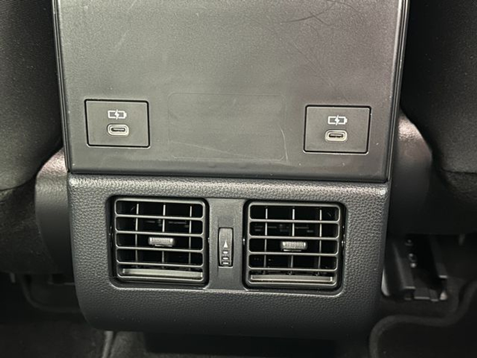 2024 Toyota bZ4X - image 23