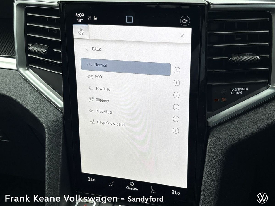 2026 Volkswagen Amarok PAN AMERICANA 3.0 V6 237BHP *ELECTRIC ROLLER SHUTTER* *APPLE CARPLAY/ANDROID AUTO* *360 AREA VIEW CAMERA* *FRONT AND REAR CAMERA* *FRONT ELECTRIC HEATED SEATS* *IQ LED MATRIX HEADLIGHTS* *REMOVABLE TO €53,599