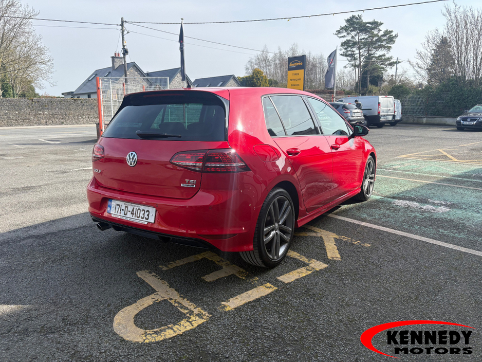 2017 Volkswagen Golf - image 3