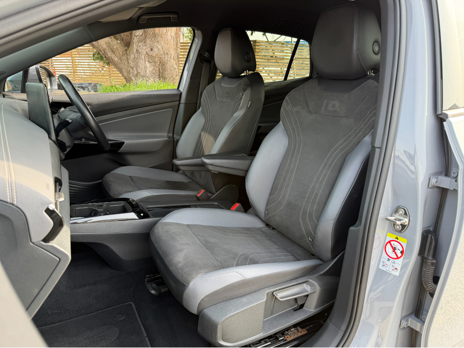 2023 Volkswagen ID.5 - image 28
