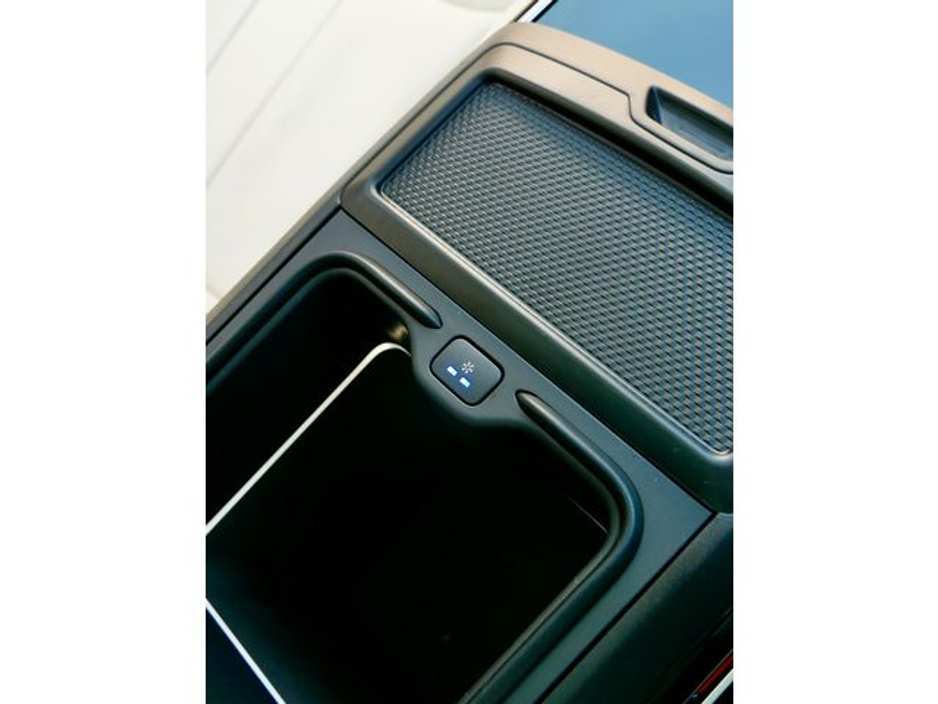 2025 Land Rover Range Rover - image 25