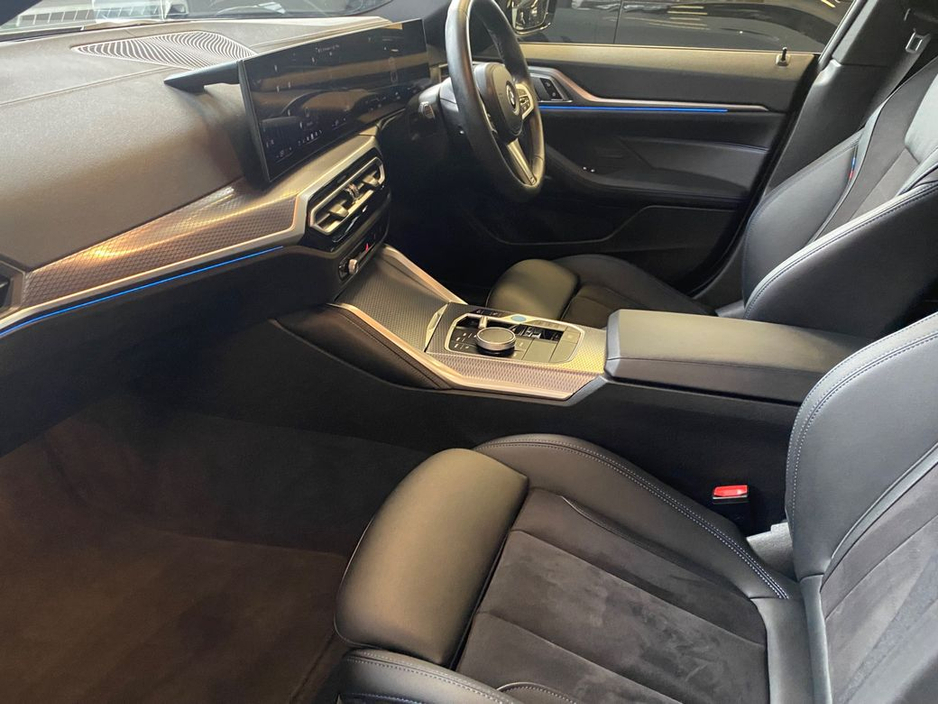 2024 BMW i4 - image 7