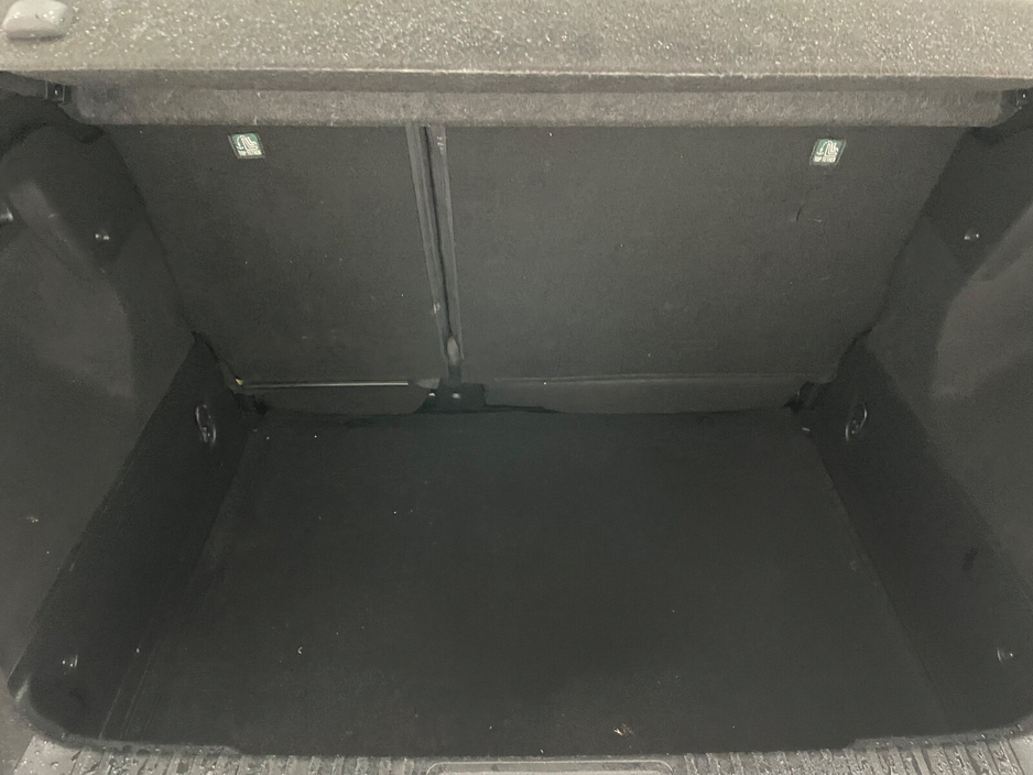 2022 Renault Captur - image 14