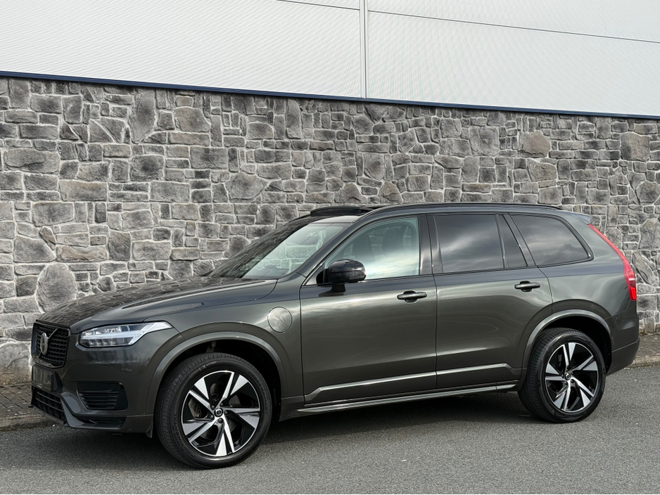 2022 Volvo XC90 - image 19