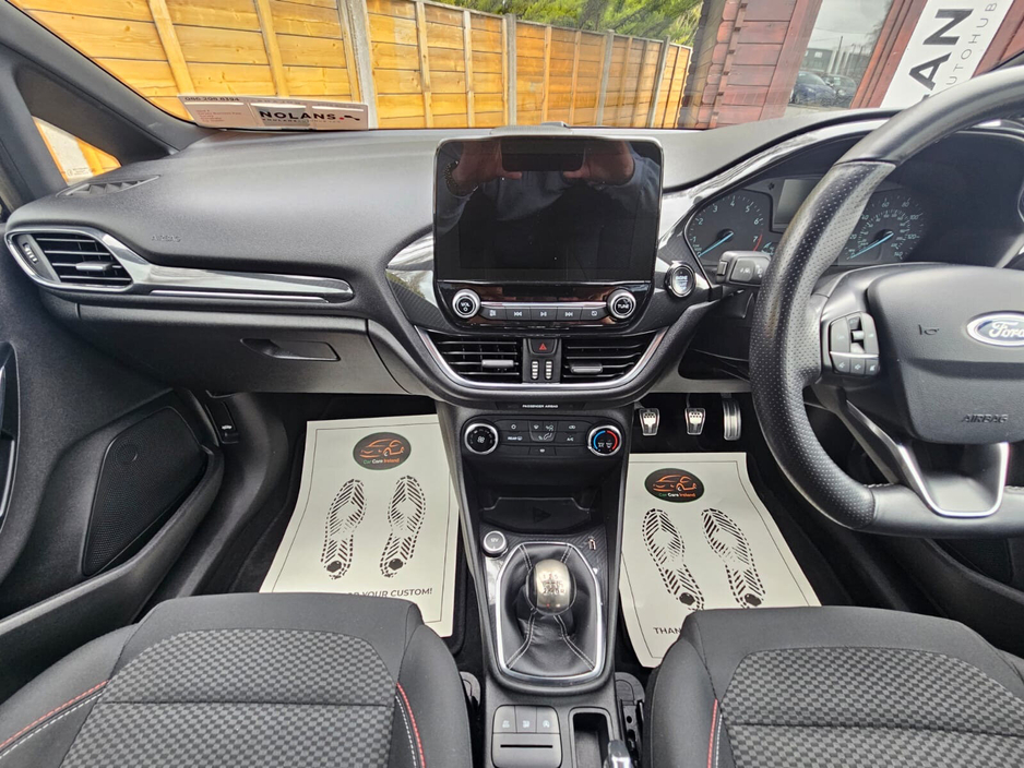 2018 Ford Fiesta - image 23