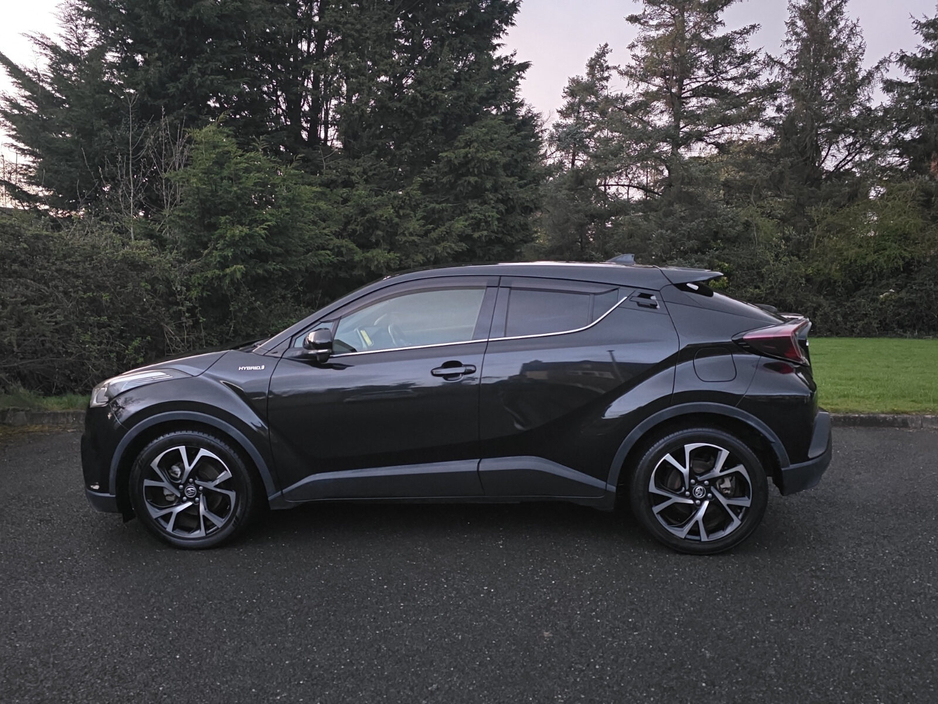 2017 Toyota C-HR - image 19