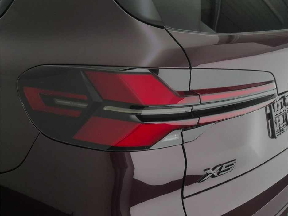 2023 BMW X5 - image 20