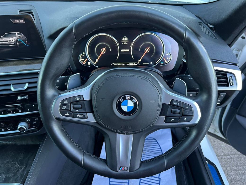 2017 BMW 5 Series 530e M-SPORT COMPETITION PACK 2.0 HYBRID // VERY LOW MILEAGE // NEW M5 COMP ALLOYS // LEATHER HEATED SEATS // 360 PARKING CAMERAS €27,950