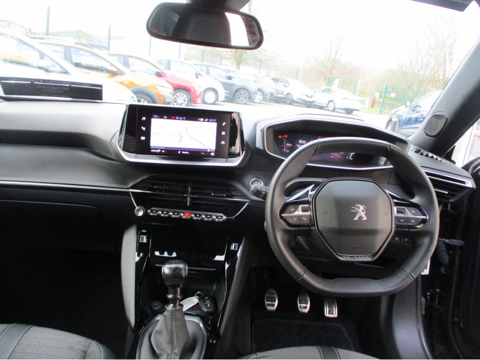 2023 Peugeot 2008 - image 10