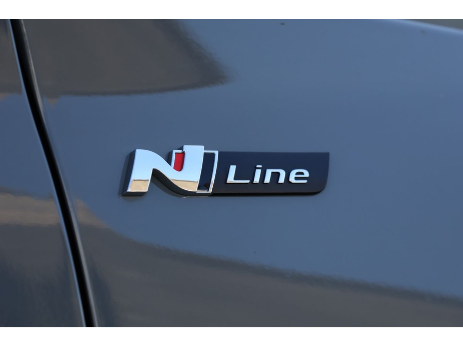 2021 Hyundai i30 - image 4