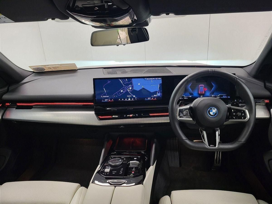 2024 BMW 5 Series 530e M Sport Saloon €58,975