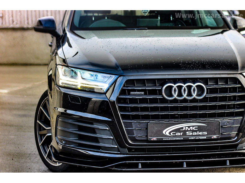 2017 Audi Q7  €37,995