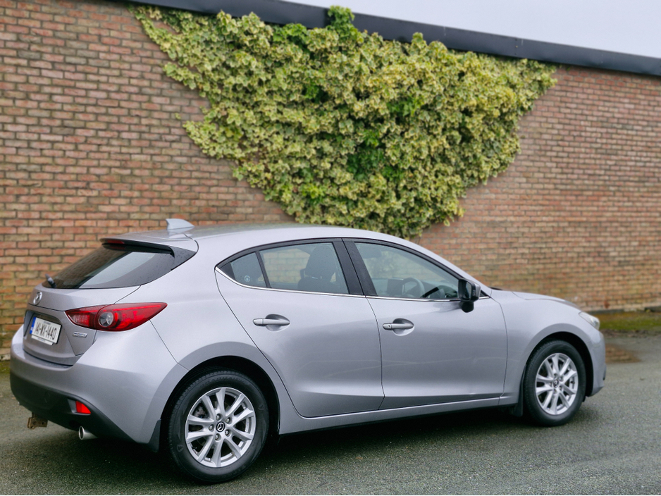 2014 Mazda Mazda3 150PS EXECUTIVE €5,994