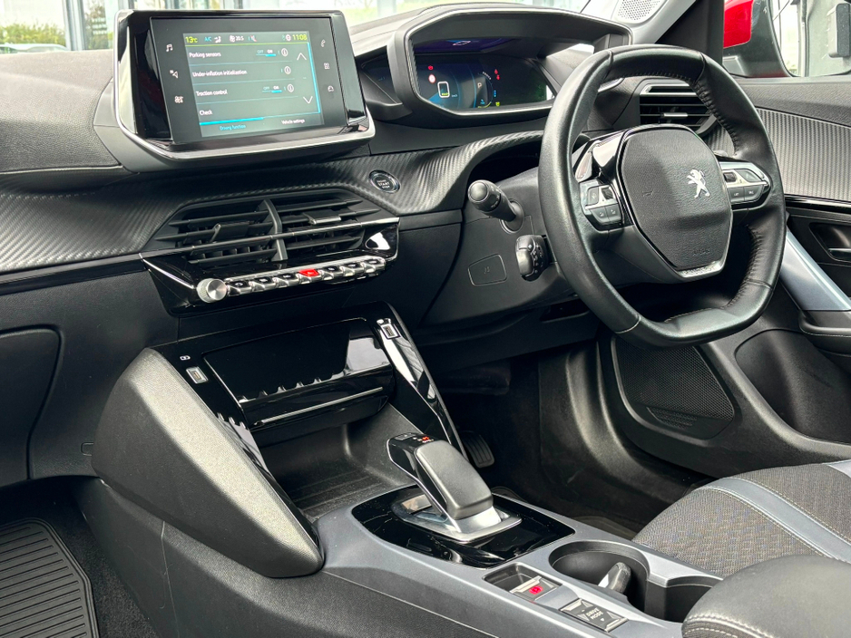 2021 Peugeot 2008 - image 9